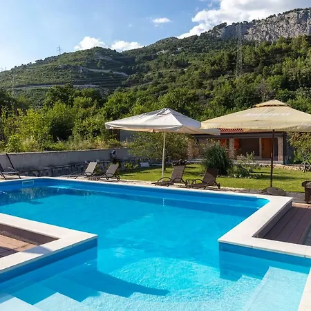 Apartments Bubalo Omis Exterior photo